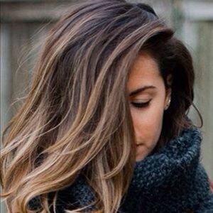 Meet your Posher, Joelle